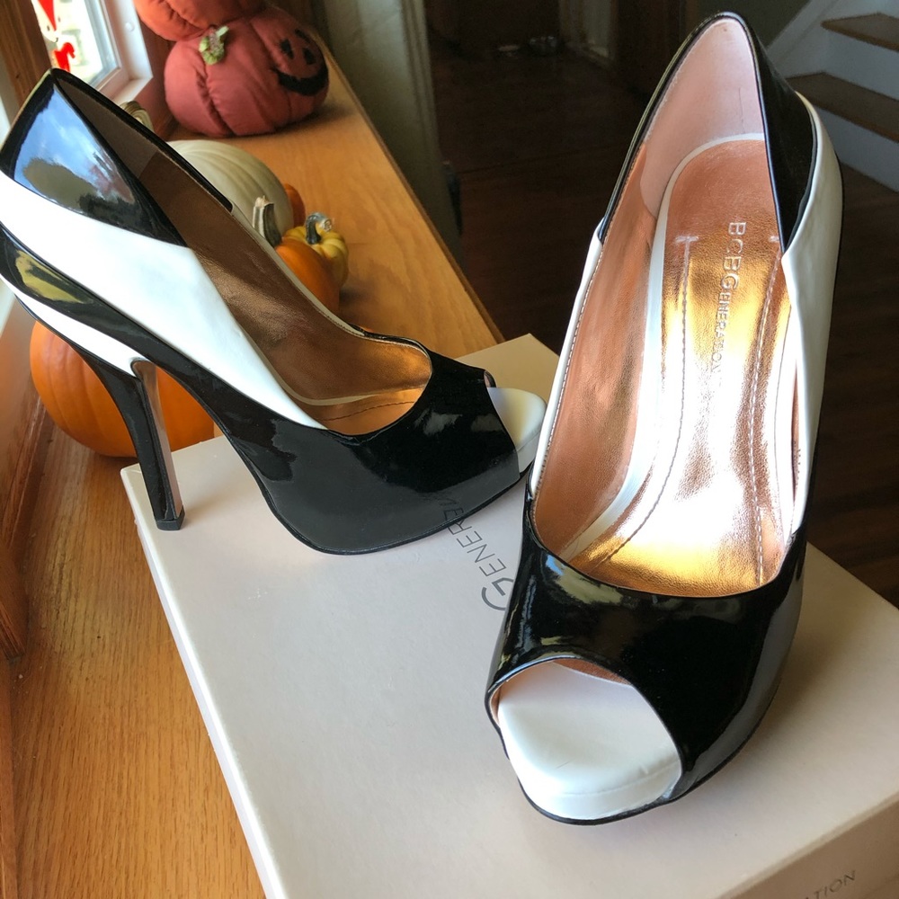 Peep Toe Pump Heel BCBGeneration SIZE 6